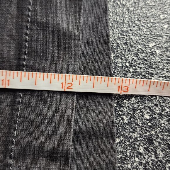 Vuori Women's Small Rise and Shine Charcoal Camo Gray Shorts with Pull String - Picture 6 of 8